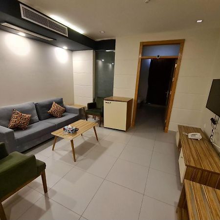 Spar Furnished Hotel Эль-Хуфуф Экстерьер фото